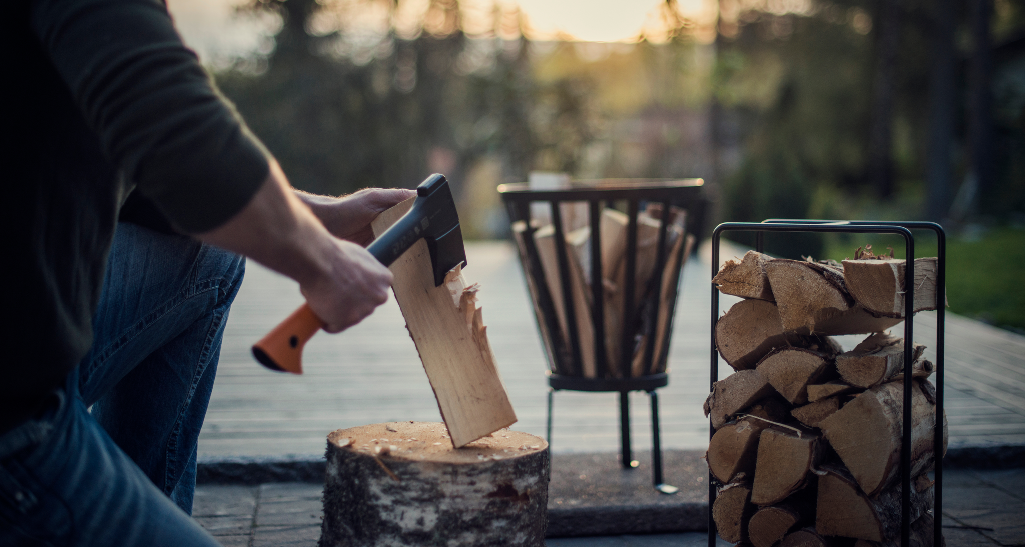 Fiskars bijlen zelf hout hakken #hout #houthakken #bijl #fiskars