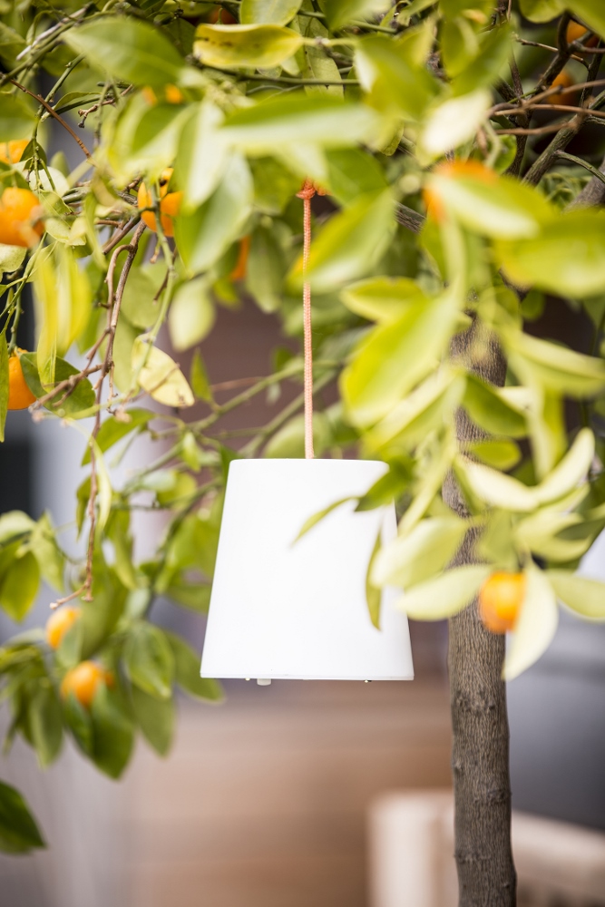 Snoerloos hanglampje met ledverlichting op zonne energie - Chackmate Pendant van Gacoli